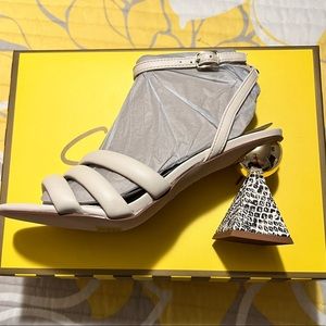 Brand New Bobbie Sculpted Heel